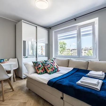 Rent Like - Kniaziewicza 32/34 Wroclaw